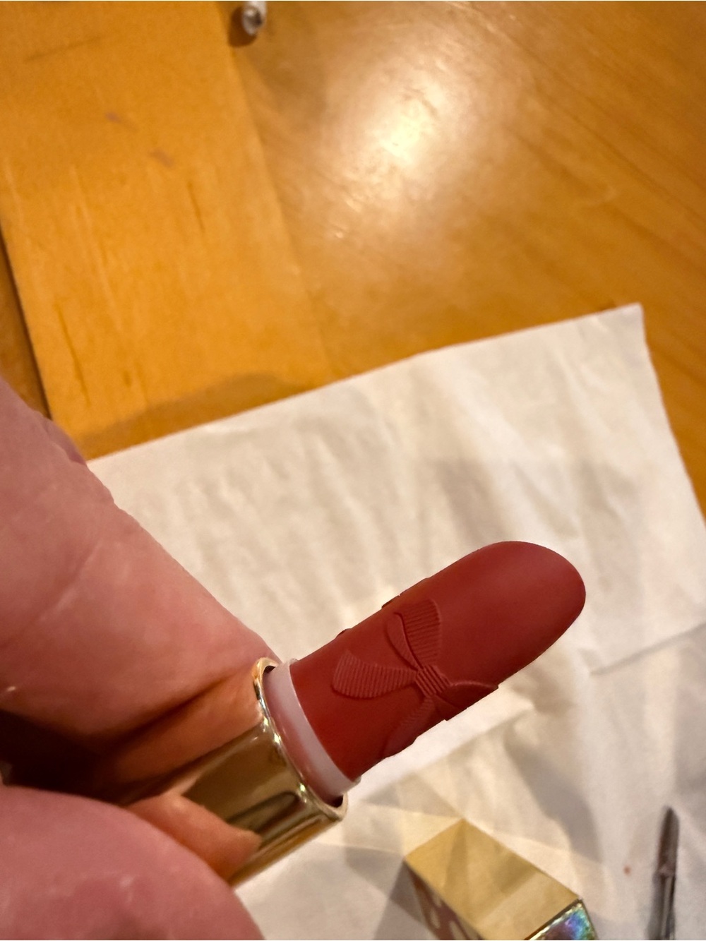 Estee Lauder Velvet Ribbon Limited Edition Lipstick -from Xmas Case 2025 NWT